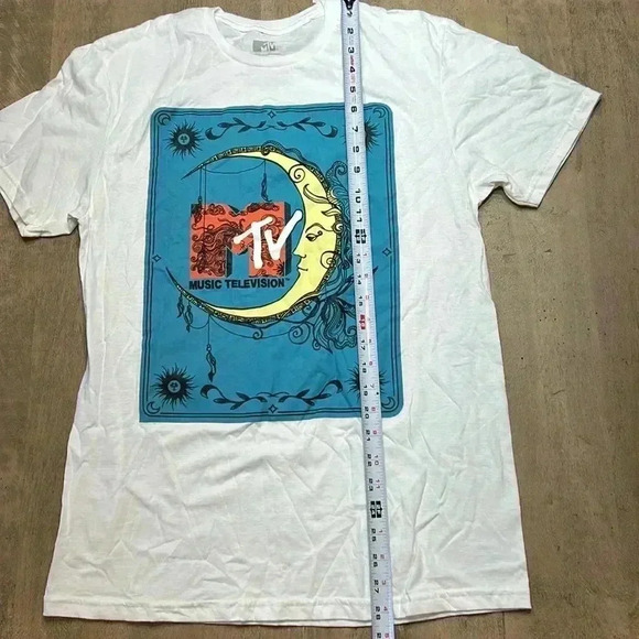 MTV music television t-shirt size Medium.  New. - Picture 4 of 5